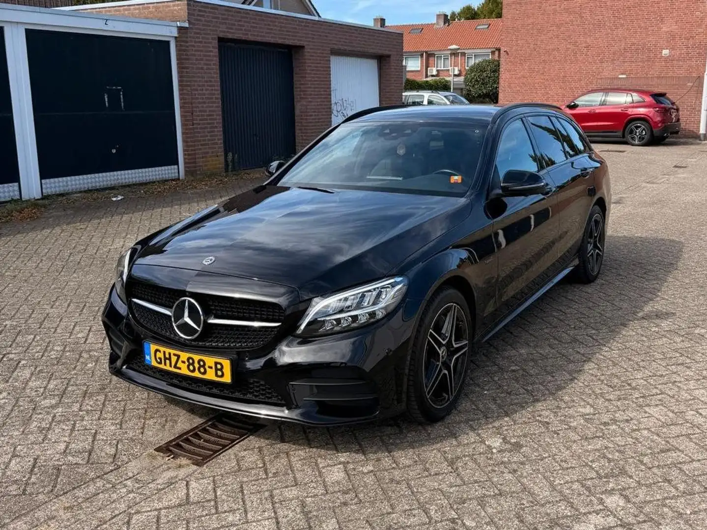 Mercedes-Benz C 300 C300 e AMG-line 320 pk plug-in Zwart - 1