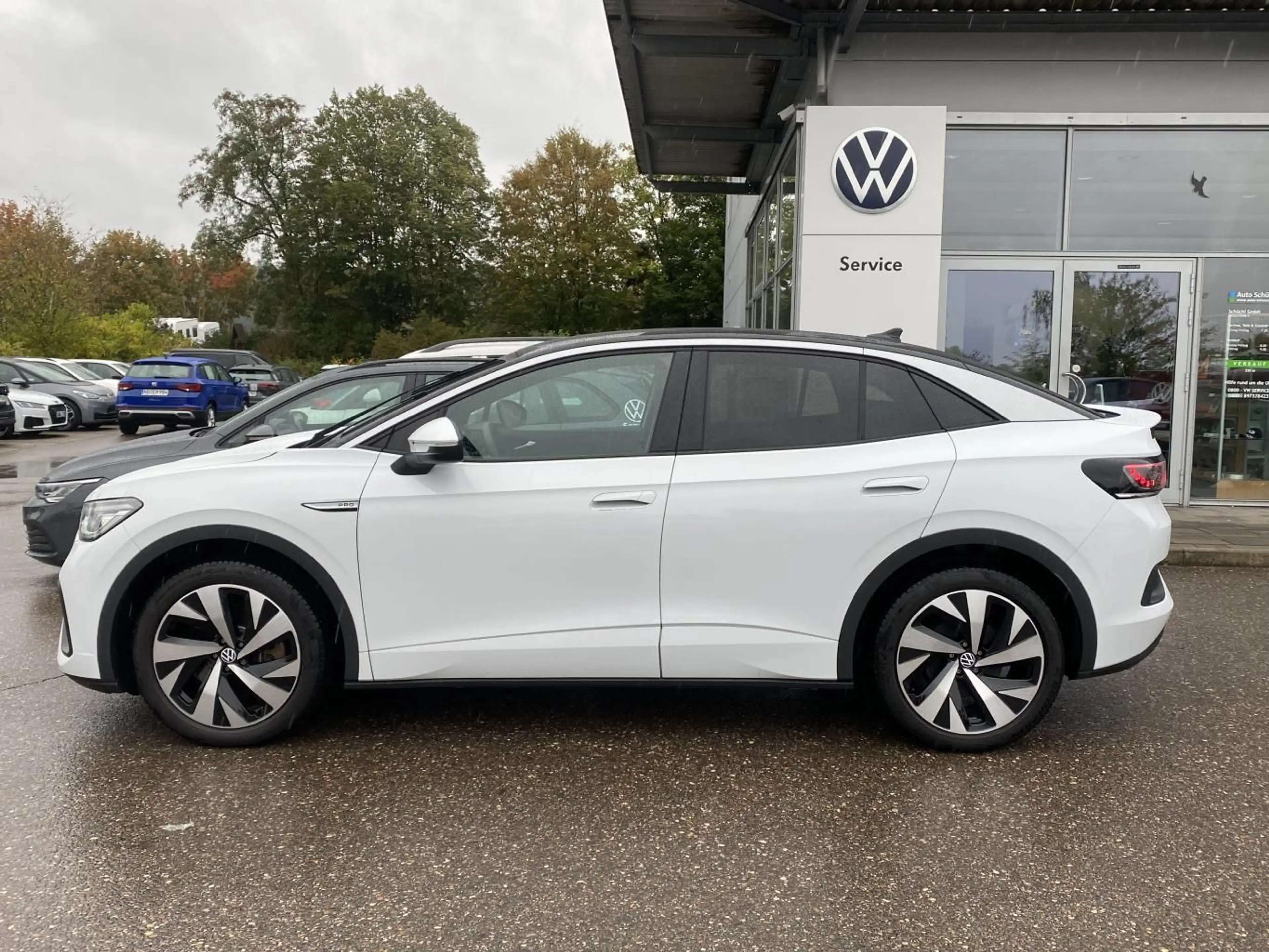 Volkswagen ID.5 PRO WÄRMEPUMPE+AHK+20"+APP-CONNECT+NAVI+LE — photo 2