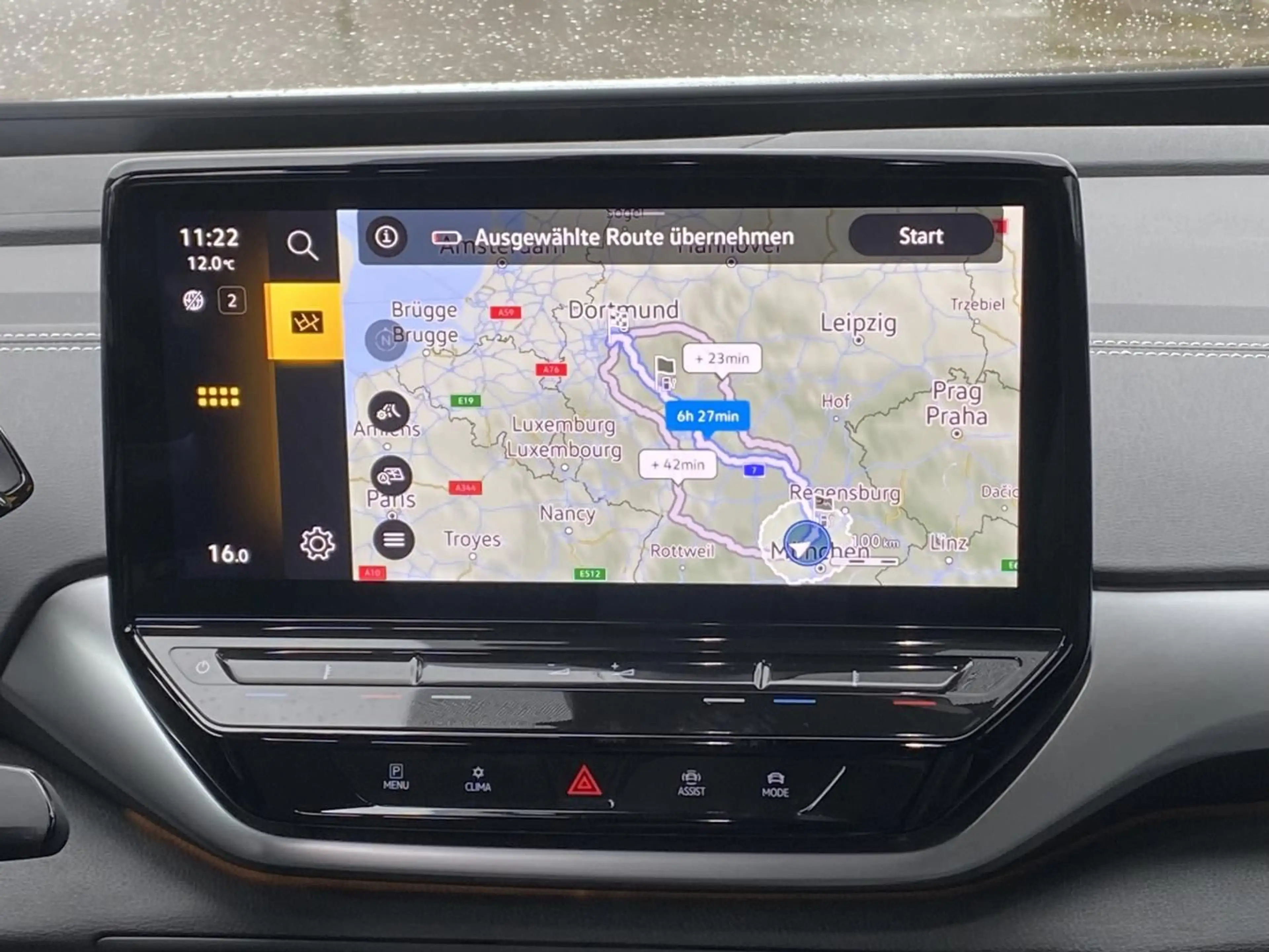 Volkswagen ID.5 PRO WÄRMEPUMPE+AHK+20"+APP-CONNECT+NAVI+LE — photo 13