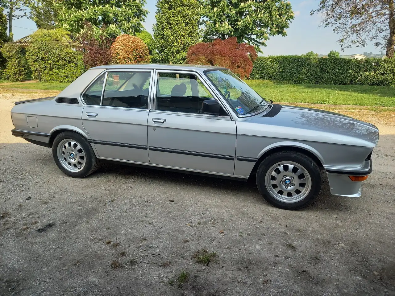 BMW 518 M, foto 2