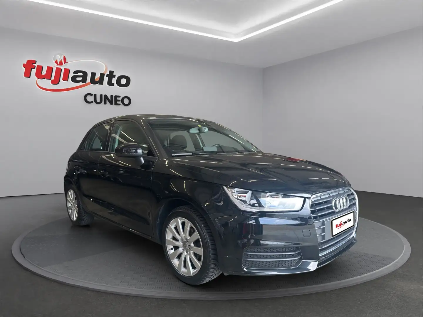 Audi A1 A1 Sportback 1.0 tfsi ultra Admired 95cv Nero - 2