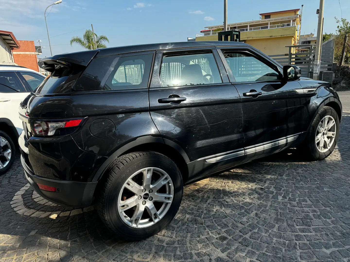 Land Rover Range Rover Evoque Range Rover Evoque 5p 2.2 td4 Dynamic 150cv Černá - 2