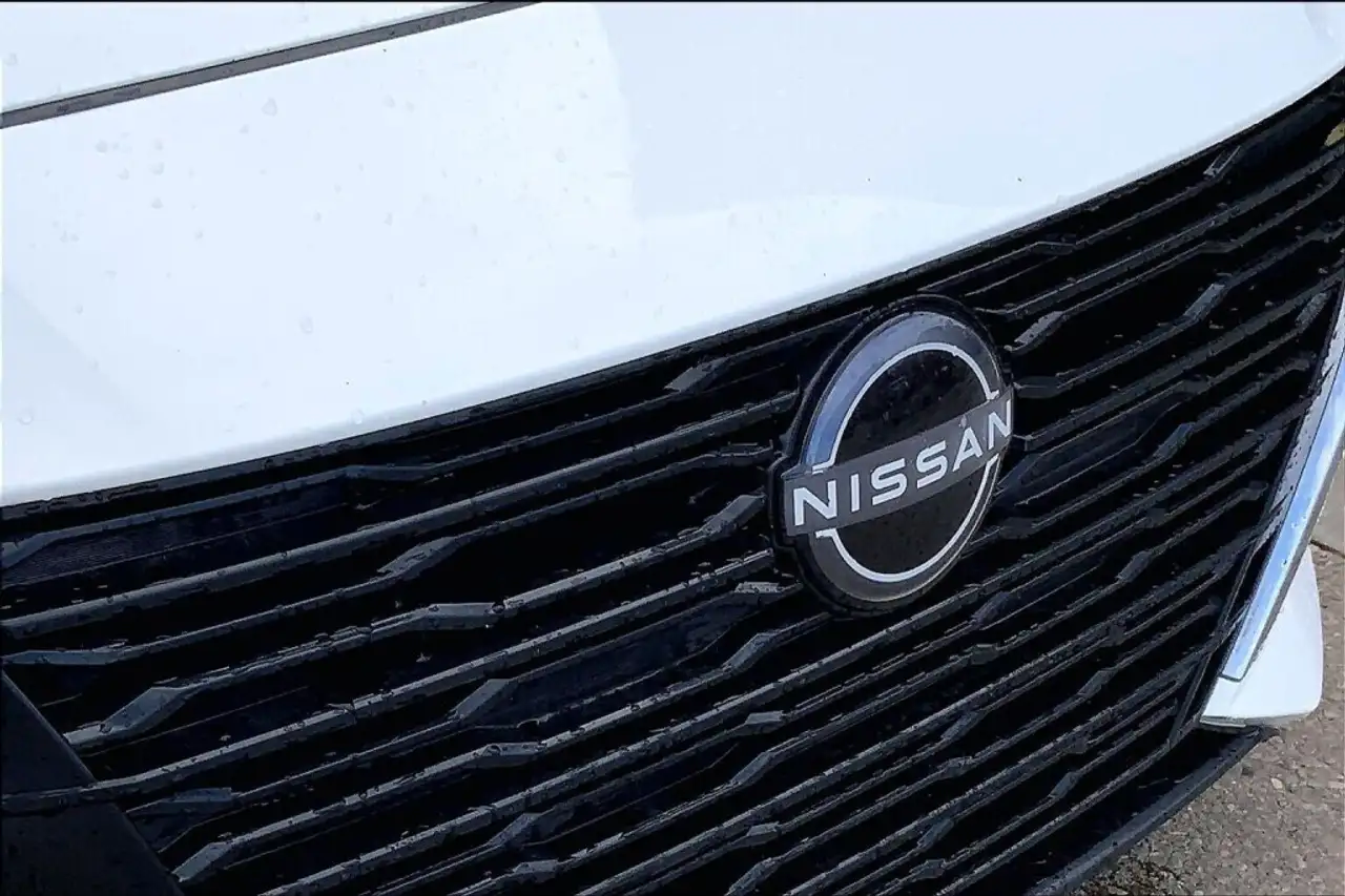 Nissan Altima снимка Nissan Altima
