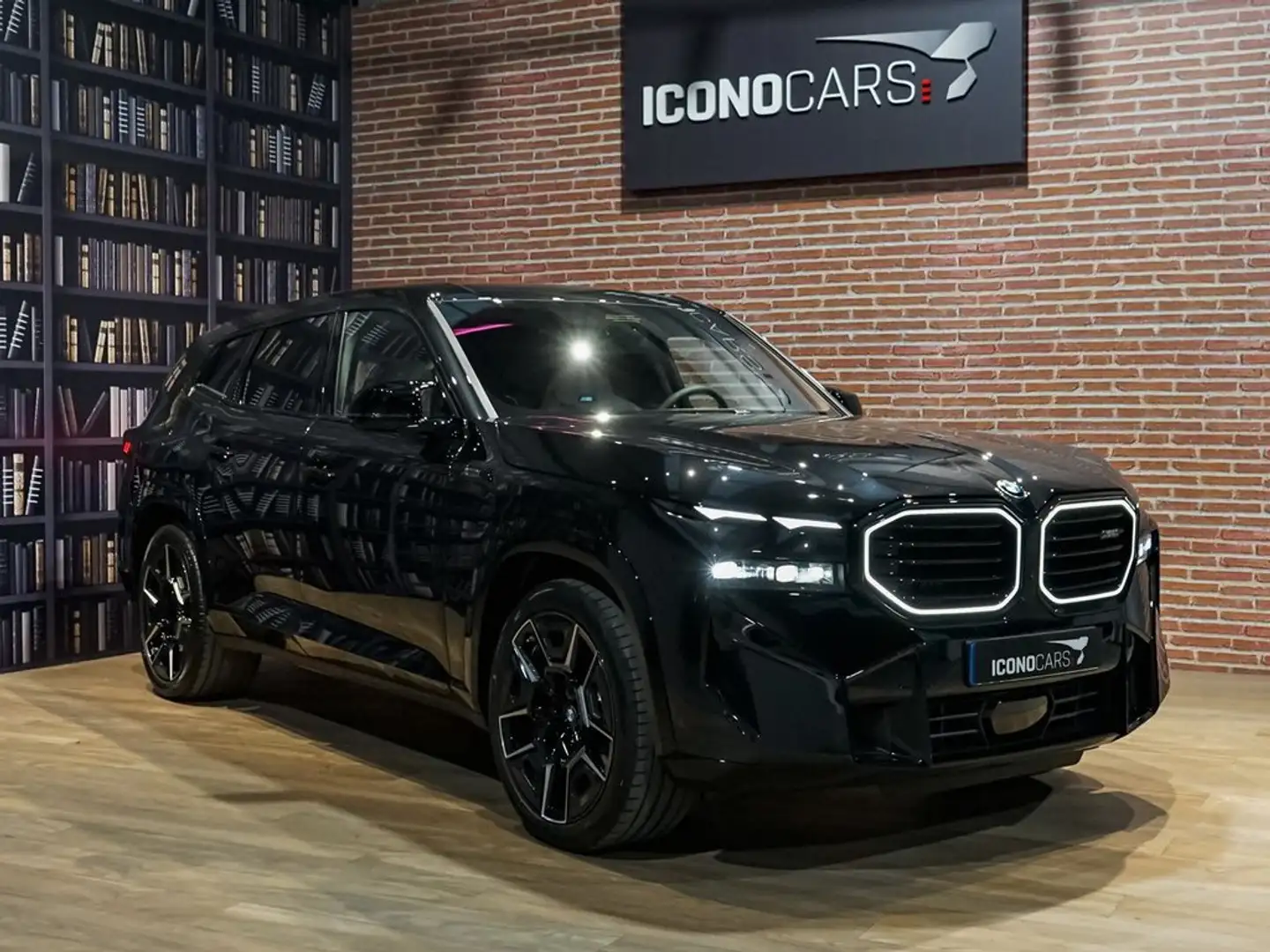 BMW XM 50e 350 kW (476 CV) Zwart - 2