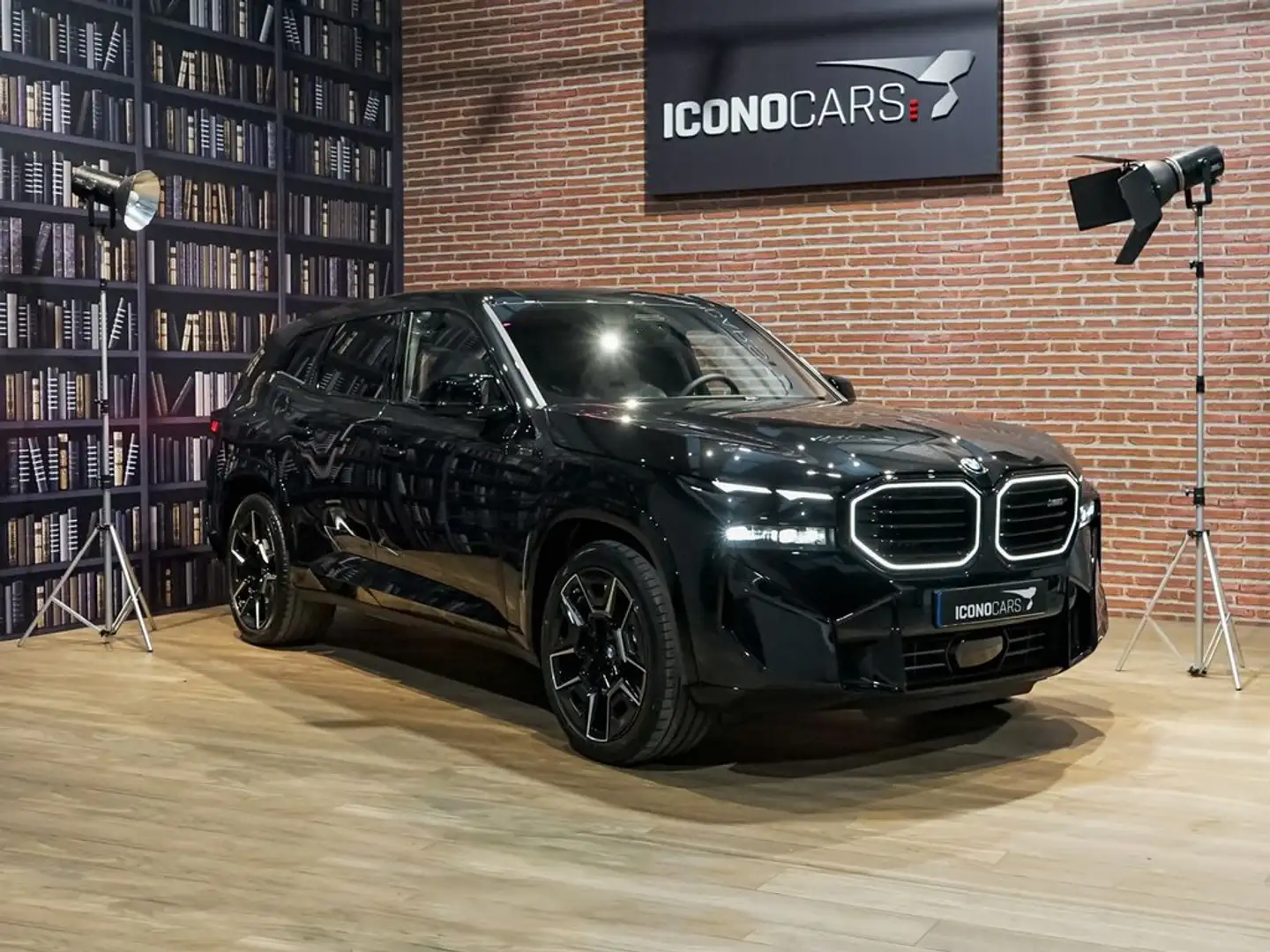 BMW XM 50e 350 kW (476 CV) Zwart - 1