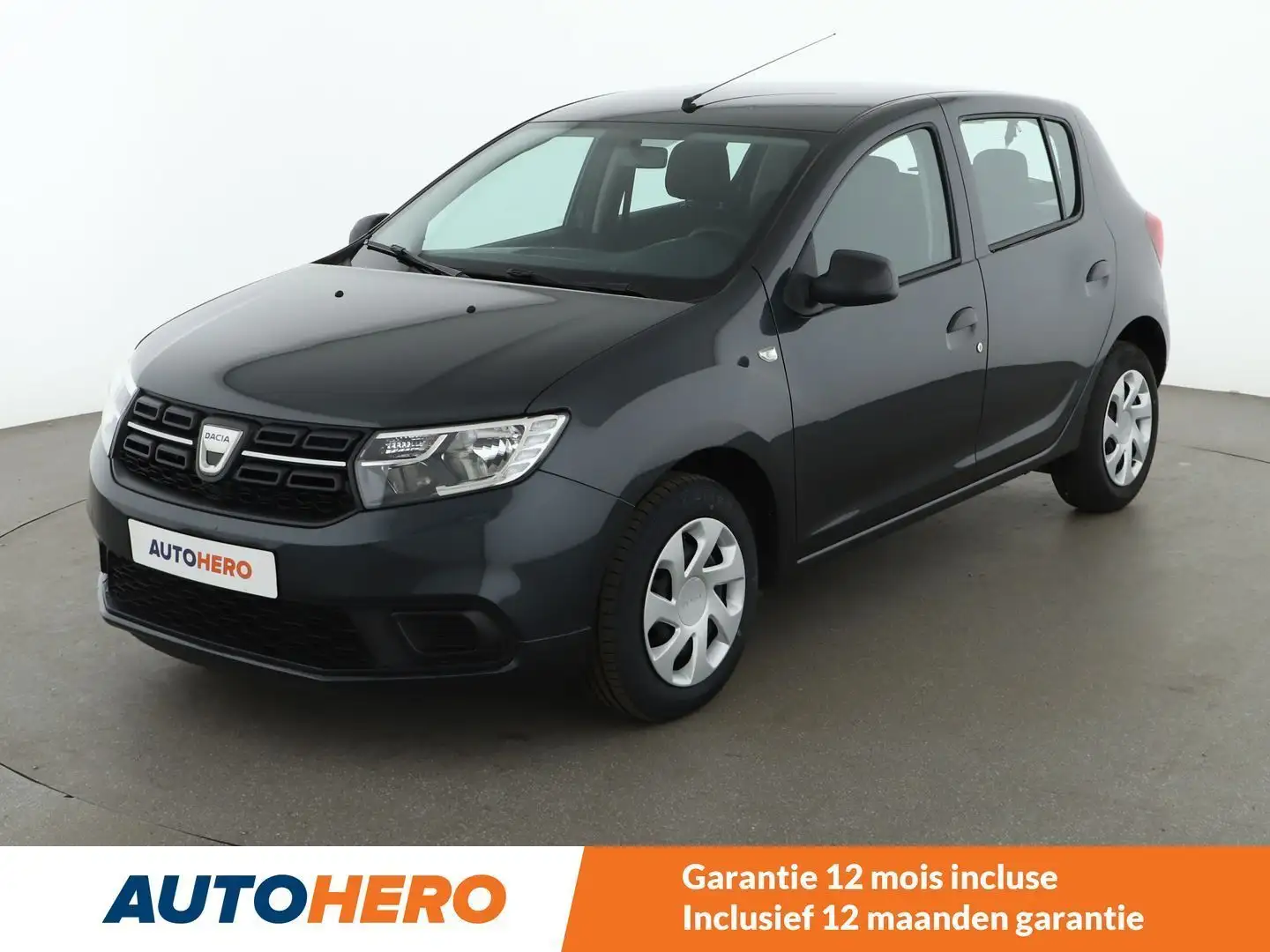 Dacia Sandero 1.0 SCe Essential Grigio - 1