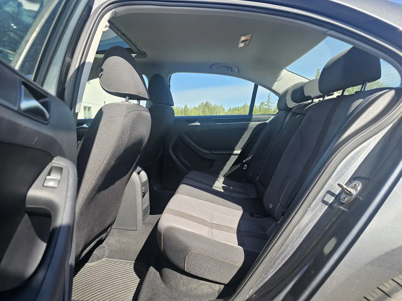Volkswagen Jetta снимка Volkswagen Jetta