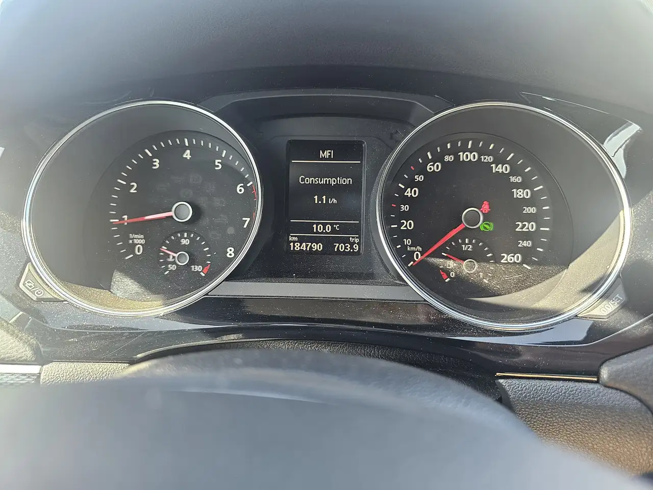 Volkswagen Jetta снимка Volkswagen Jetta