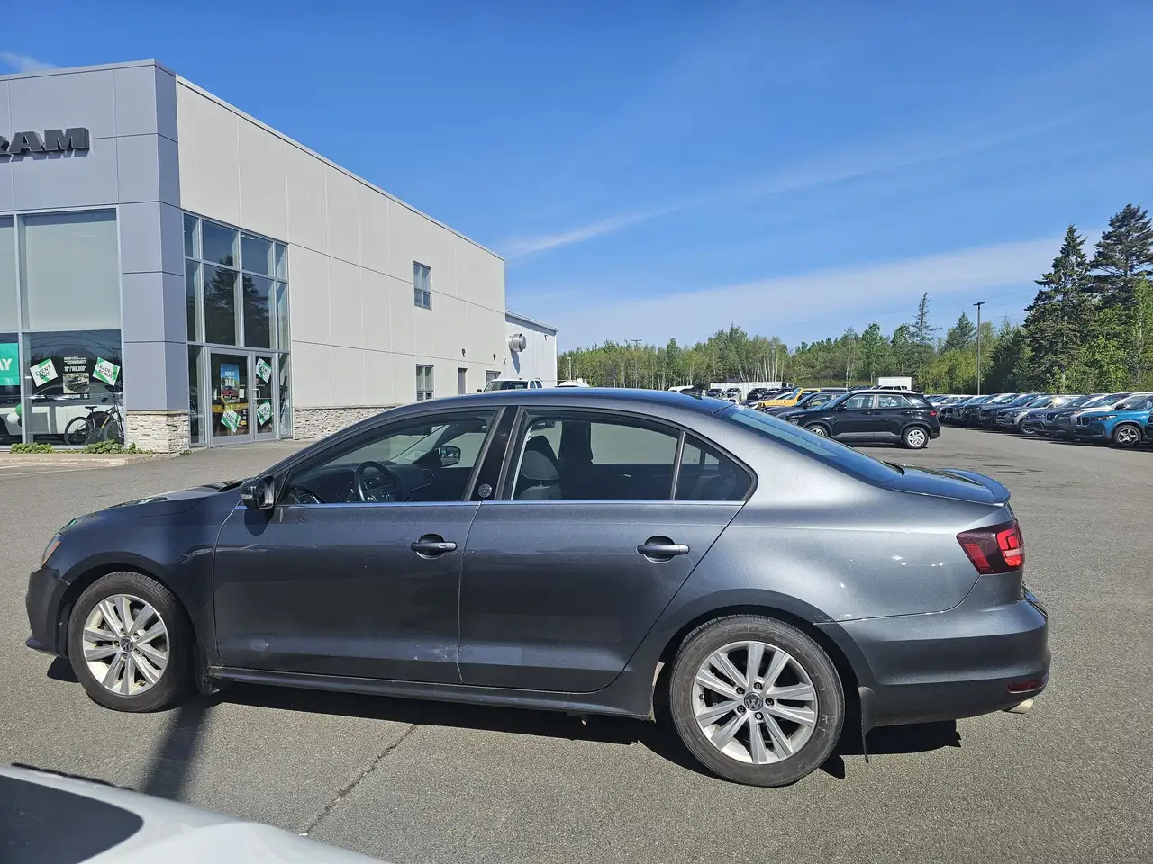 Volkswagen Jetta снимка Volkswagen Jetta