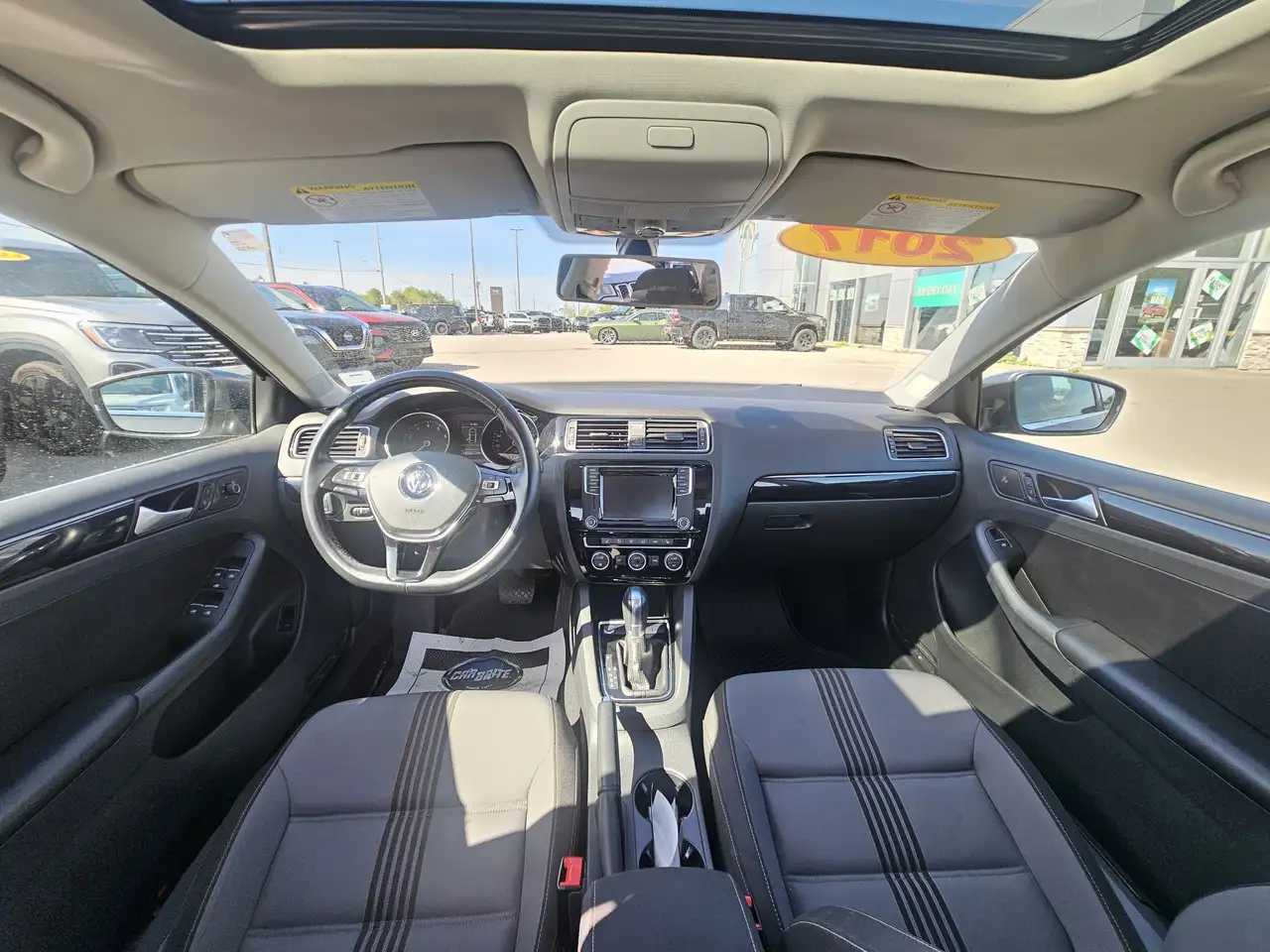 Volkswagen Jetta снимка Volkswagen Jetta