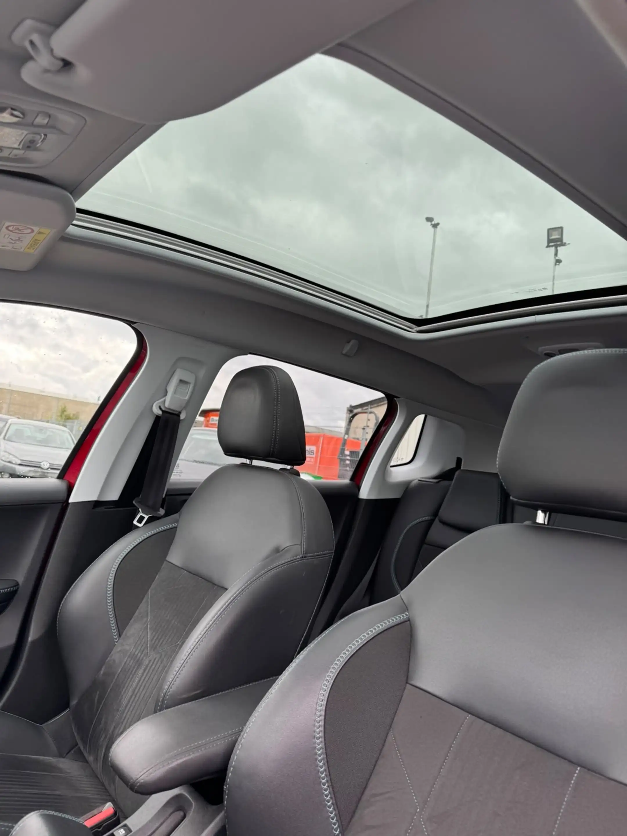 Peugeot 2008 2008 1.6 BlueHDi Style — photo 13