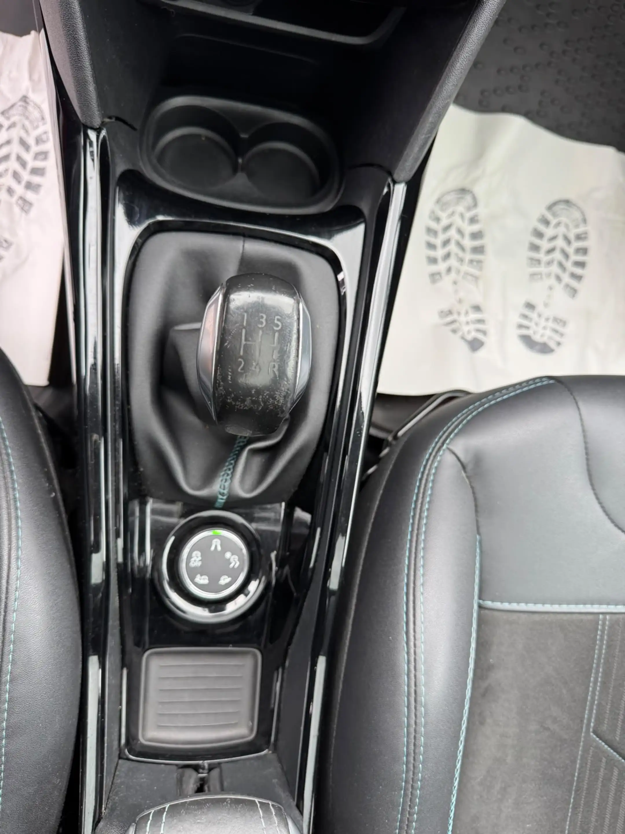 Peugeot 2008 2008 1.6 BlueHDi Style — photo 12