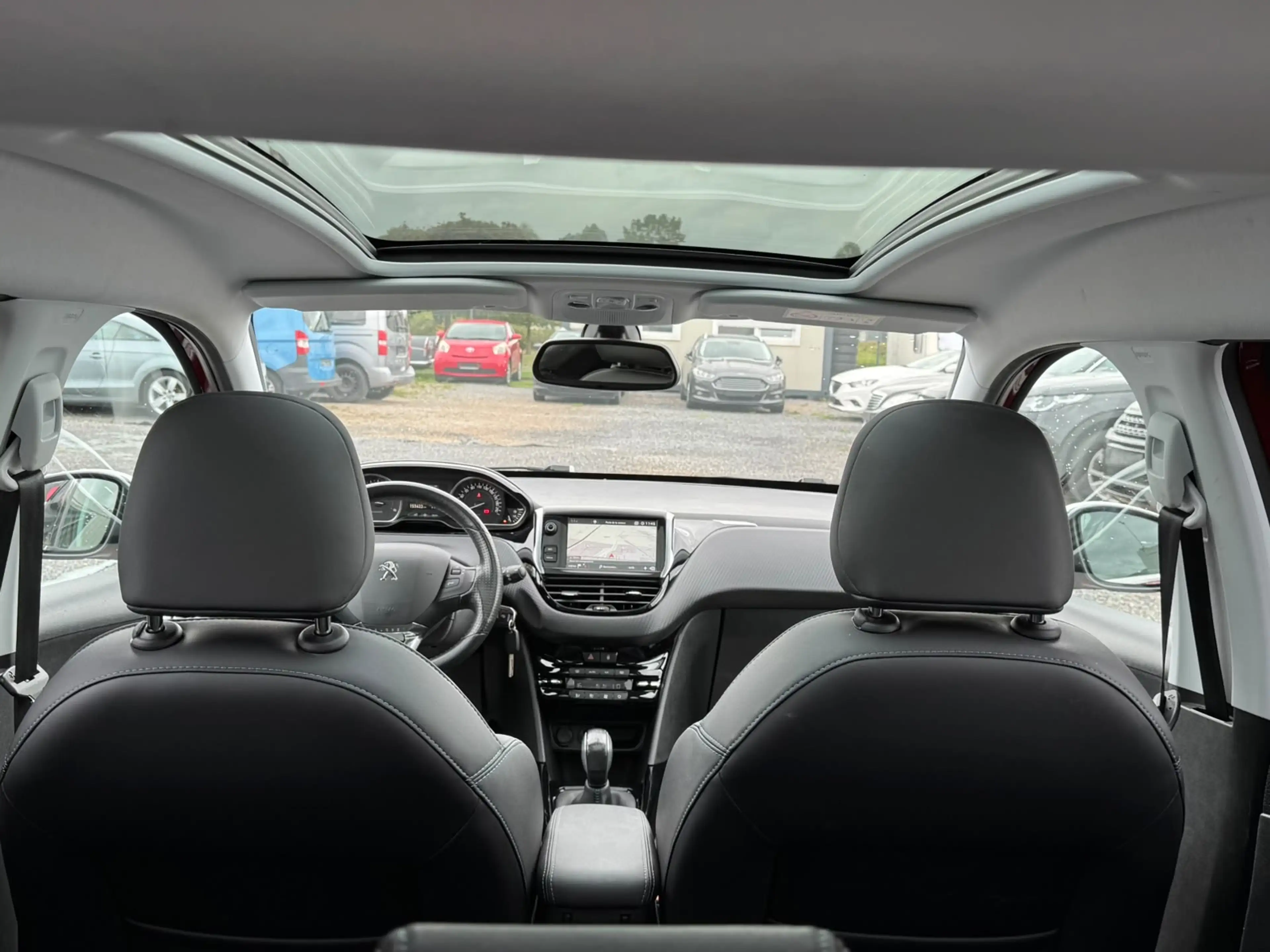 Peugeot 2008 2008 1.6 BlueHDi Style — photo 14