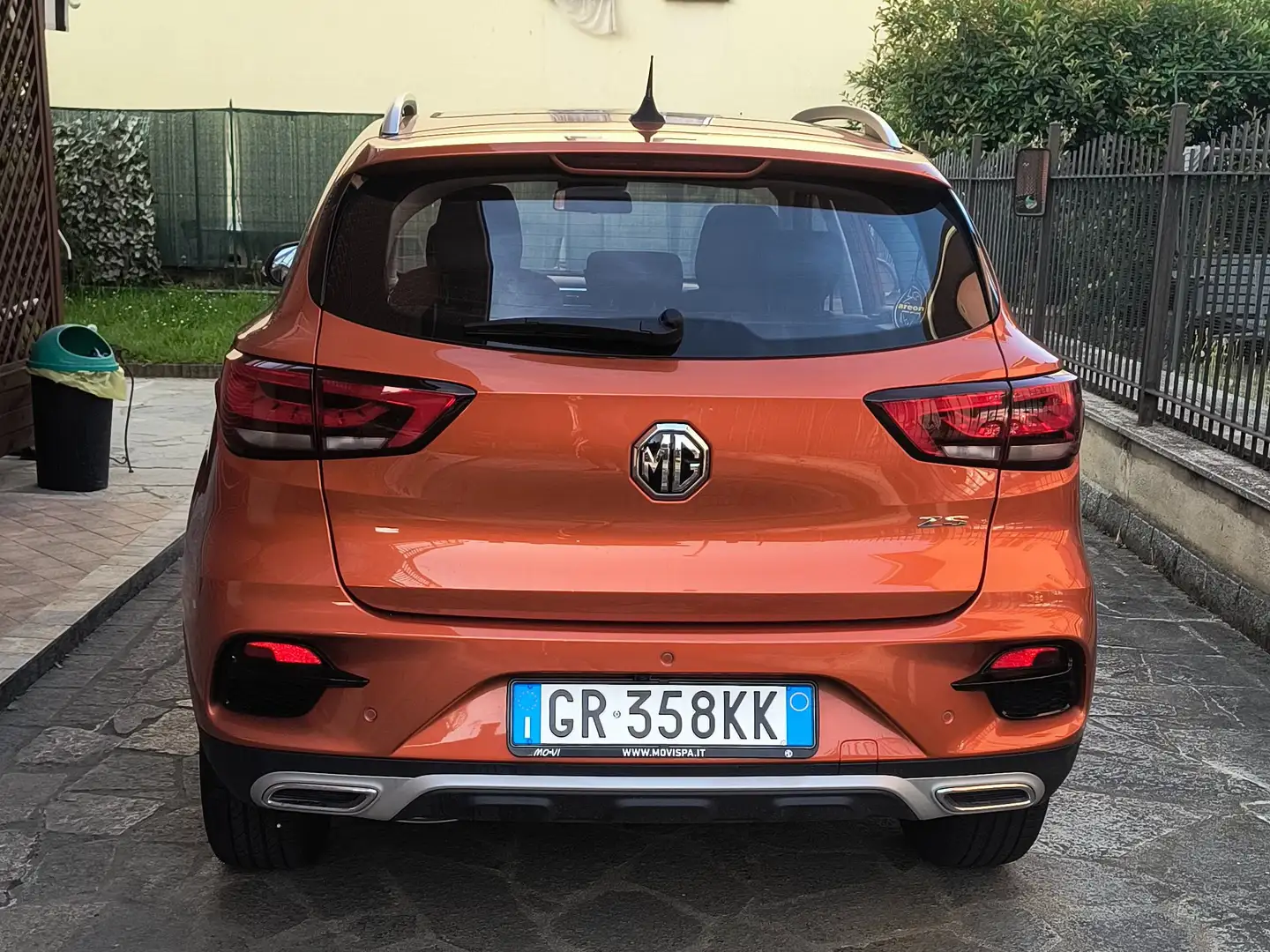MG ZS 1.0 turbo luxury Arancione - 1