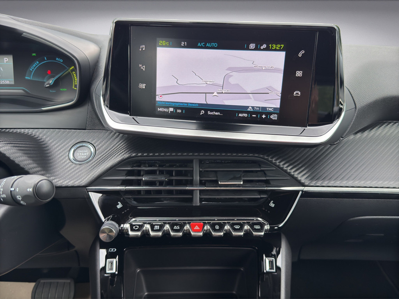 Peugeot e-2008 — photo 15