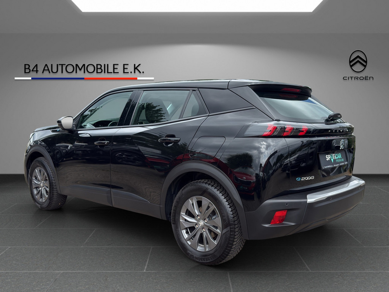 Peugeot e-2008 — photo 7