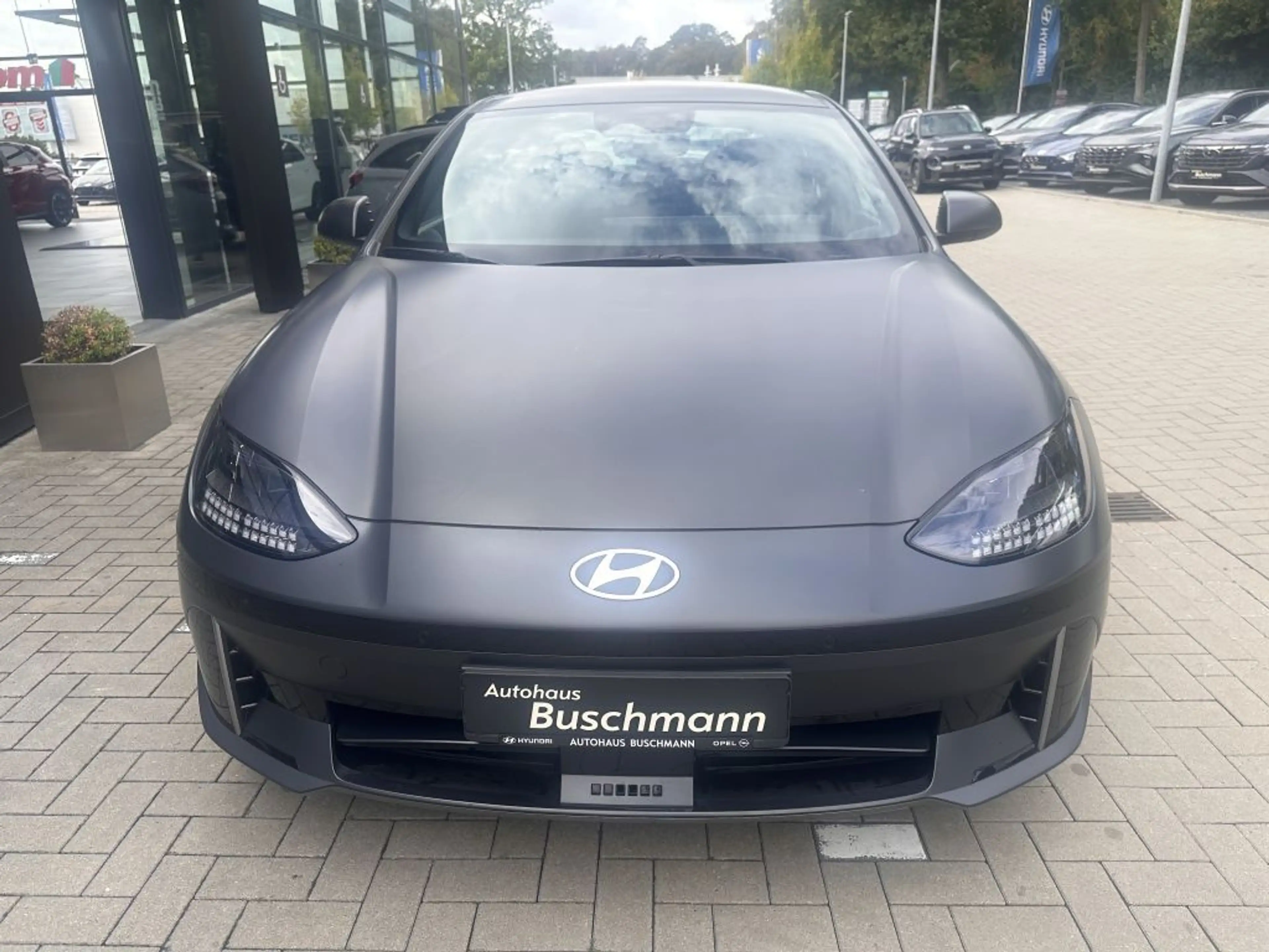 Hyundai IONIQ 6 53 kWh +WÄRMEPUMPE+ — photo 2