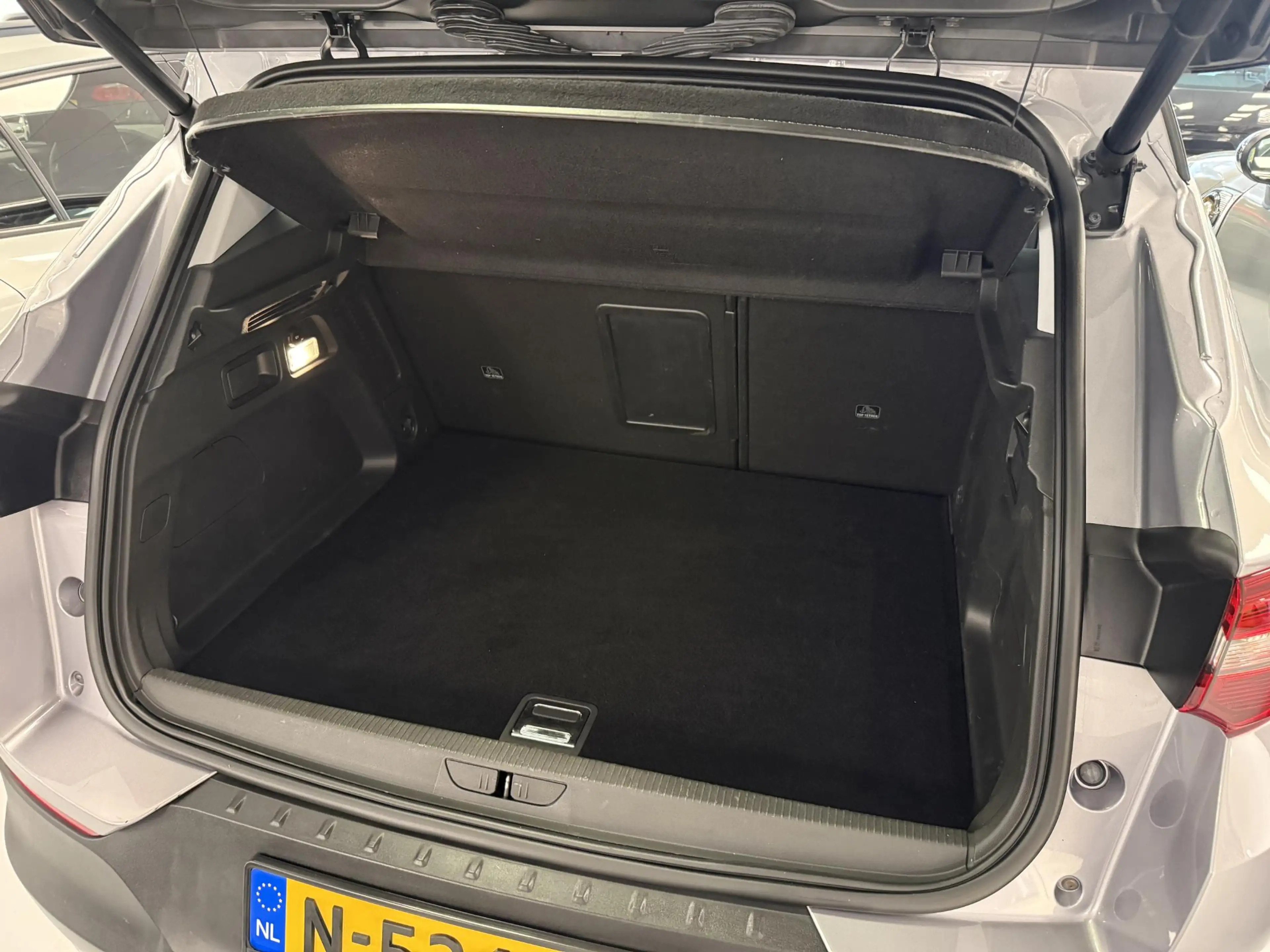 Opel Grandland X 1.6 Turbo Hybrid4 Business Executive * Carplay * C — photo 10