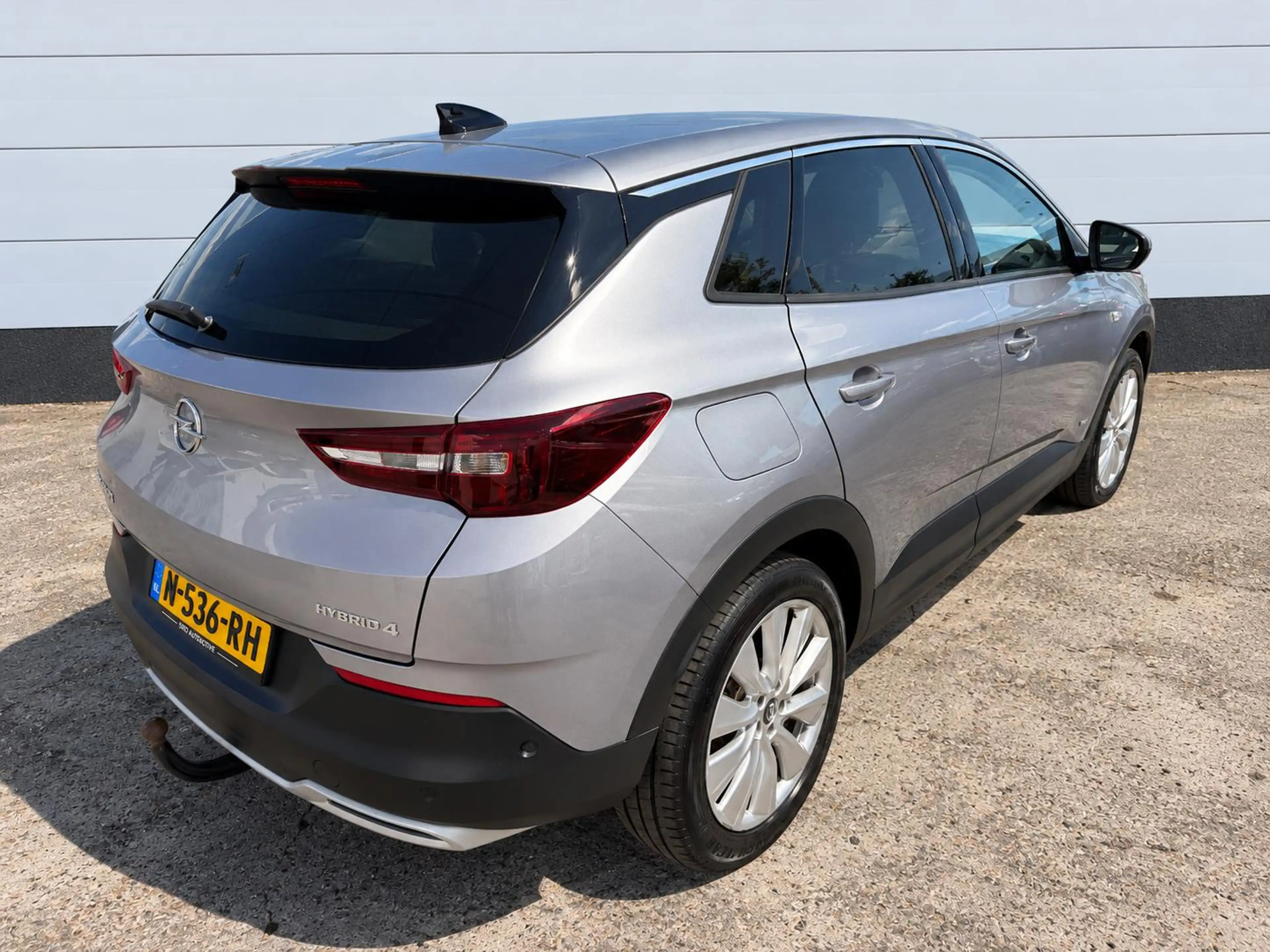 Opel Grandland X 1.6 Turbo Hybrid4 Business Executive * Carplay * C — photo 3