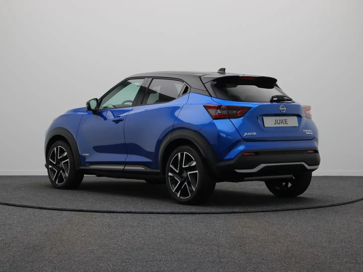 Nissan Juke N-Design Enigma Black + Technology Pack + Cold Pac Blau - 2