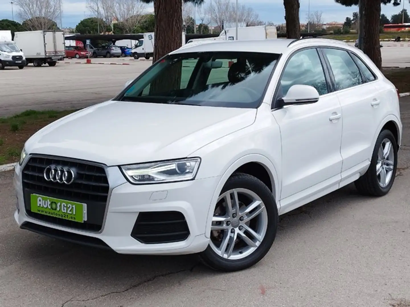 Audi Q3 2.0TDI 110kW Blanc - 1