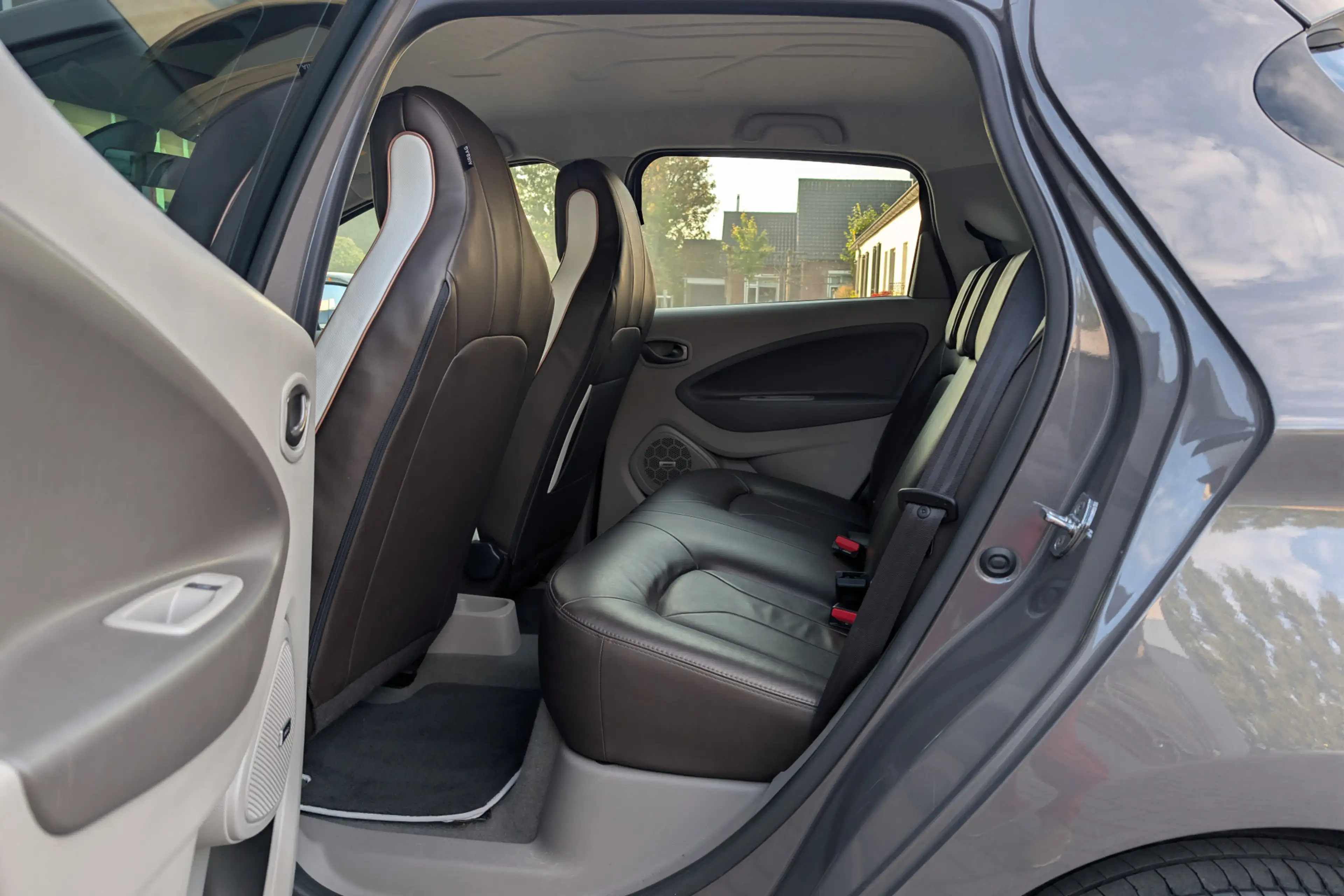 Renault ZOE R90 Bose 41kWh KOOPACCU SOH 87% 3-Fase — photo 44