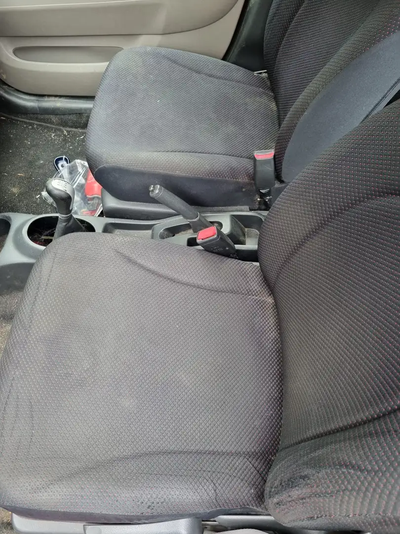 Daihatsu Sirion 1.0 - 2
