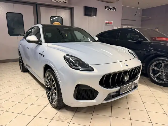 Maserati Grecale 2.0 mhev GT 300cv auto TETTO ELETTRICO