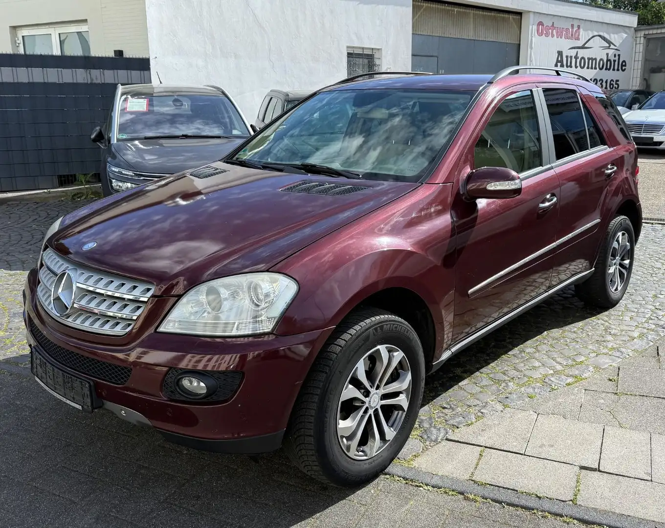 Mercedes-Benz ML 320 CDI Off-Road Aut. Leder Bi-Xenon Airmatic Rouge - 1