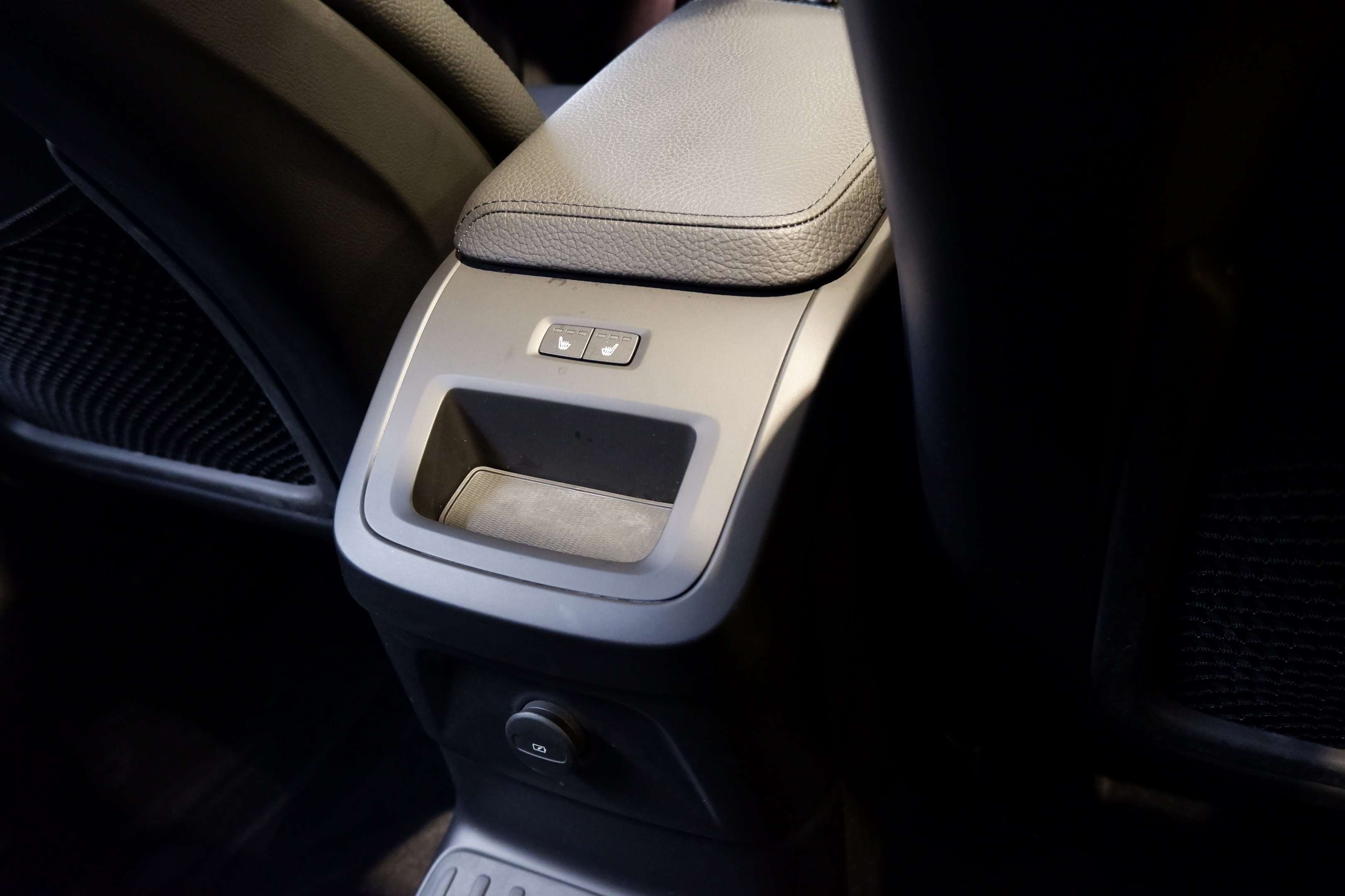 2022 Volvo XC60 RECHARGE, INSCRIPTION EXPRESSION, WINTER PACK ET + thumb 14