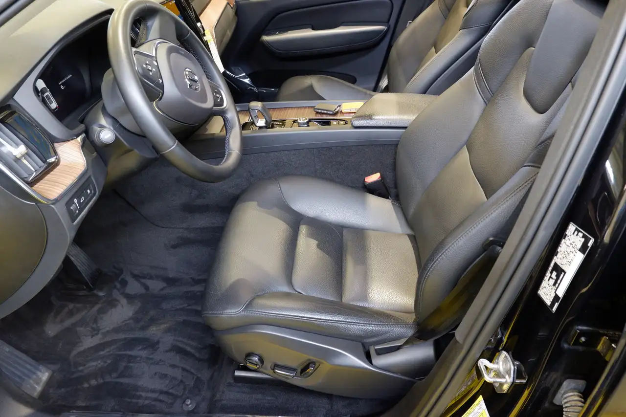 Volvo XC60 photo Volvo XC60