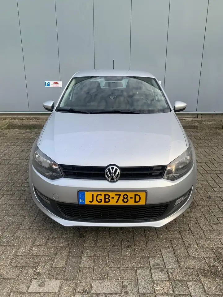 Volkswagen Polo Volkswagen Polo 1.2 | 5D | 2013 | airco | — photo 1 of 15