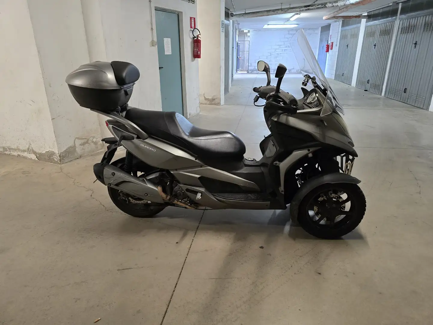 Quadro 350S Grijs - 2