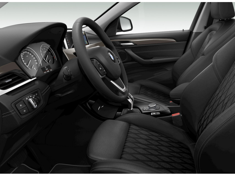 BMW X1 sDrive18i xLine FACEL. PANO AHK LED NAVI — photo 5