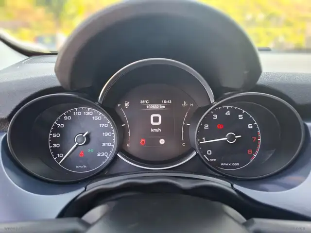 Fiat 500x view 12