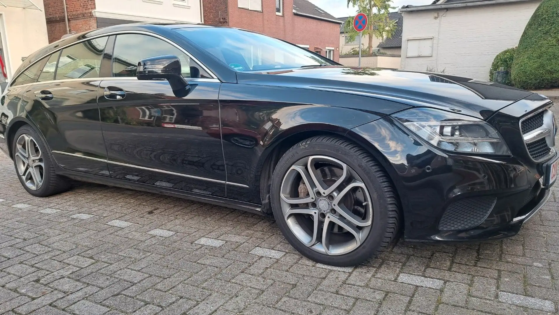 Mercedes-Benz CLS 350 CLS 350 BlueTEC Shooting Brake elektr. AHK,Klima Schwarz - 1