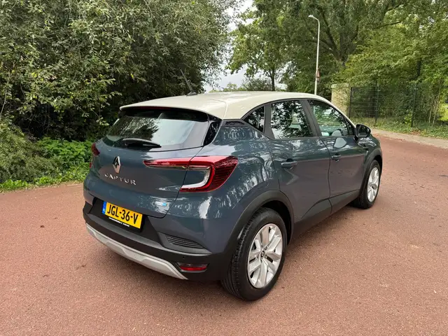 Renault Captur view 5