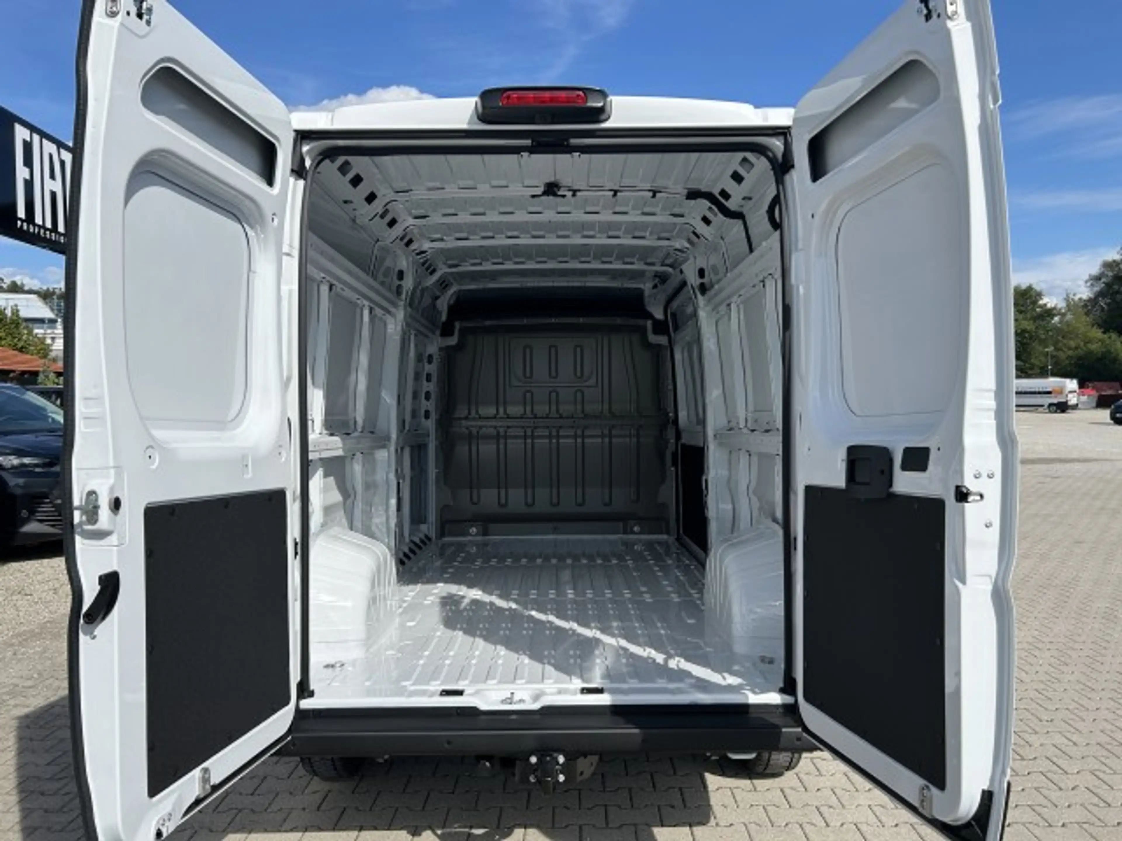 Fiat Ducato KASTENWAGEN MAXI 35 L3H2 140 MT — photo 6
