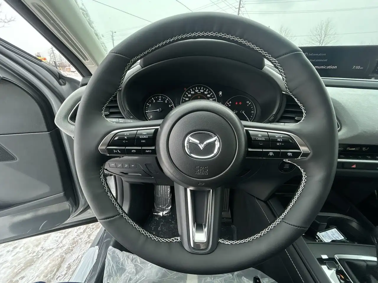 Mazda CX-30 снимка Mazda CX-30