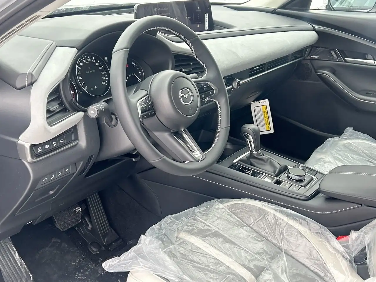 Mazda CX-30 снимка Mazda CX-30