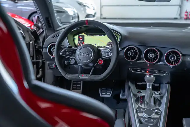 Audi TT RS view 22