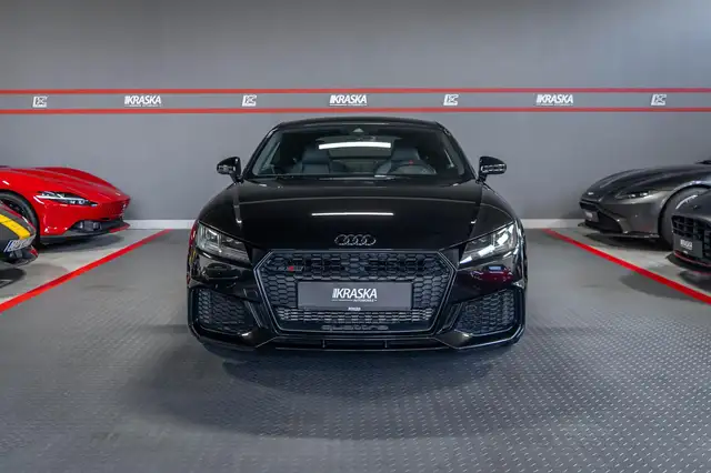 Audi TT RS view 4