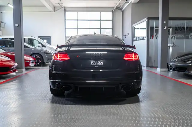 Audi TT RS view 7