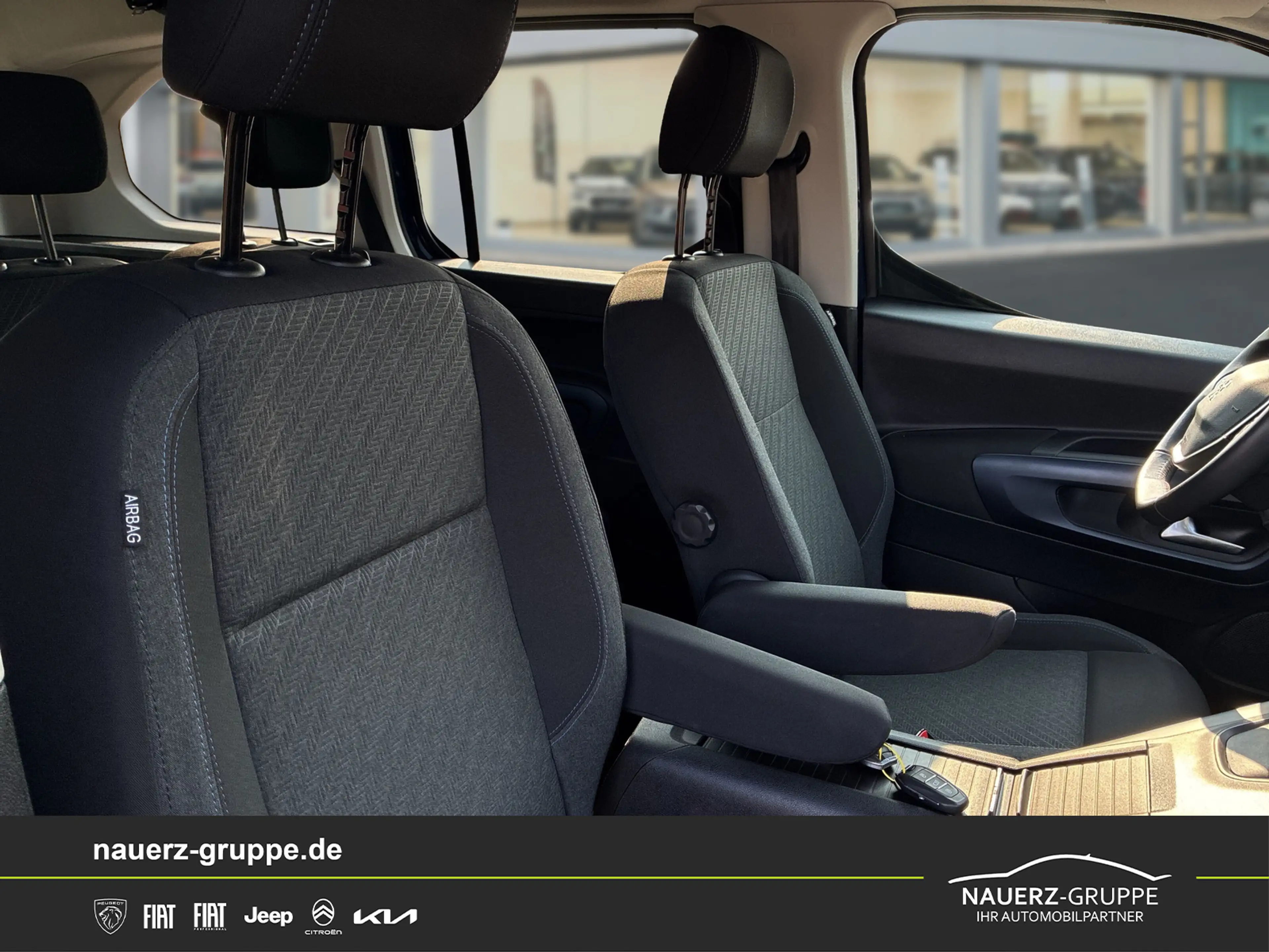 Peugeot e-Rifter Allure Pack L2 — photo 9
