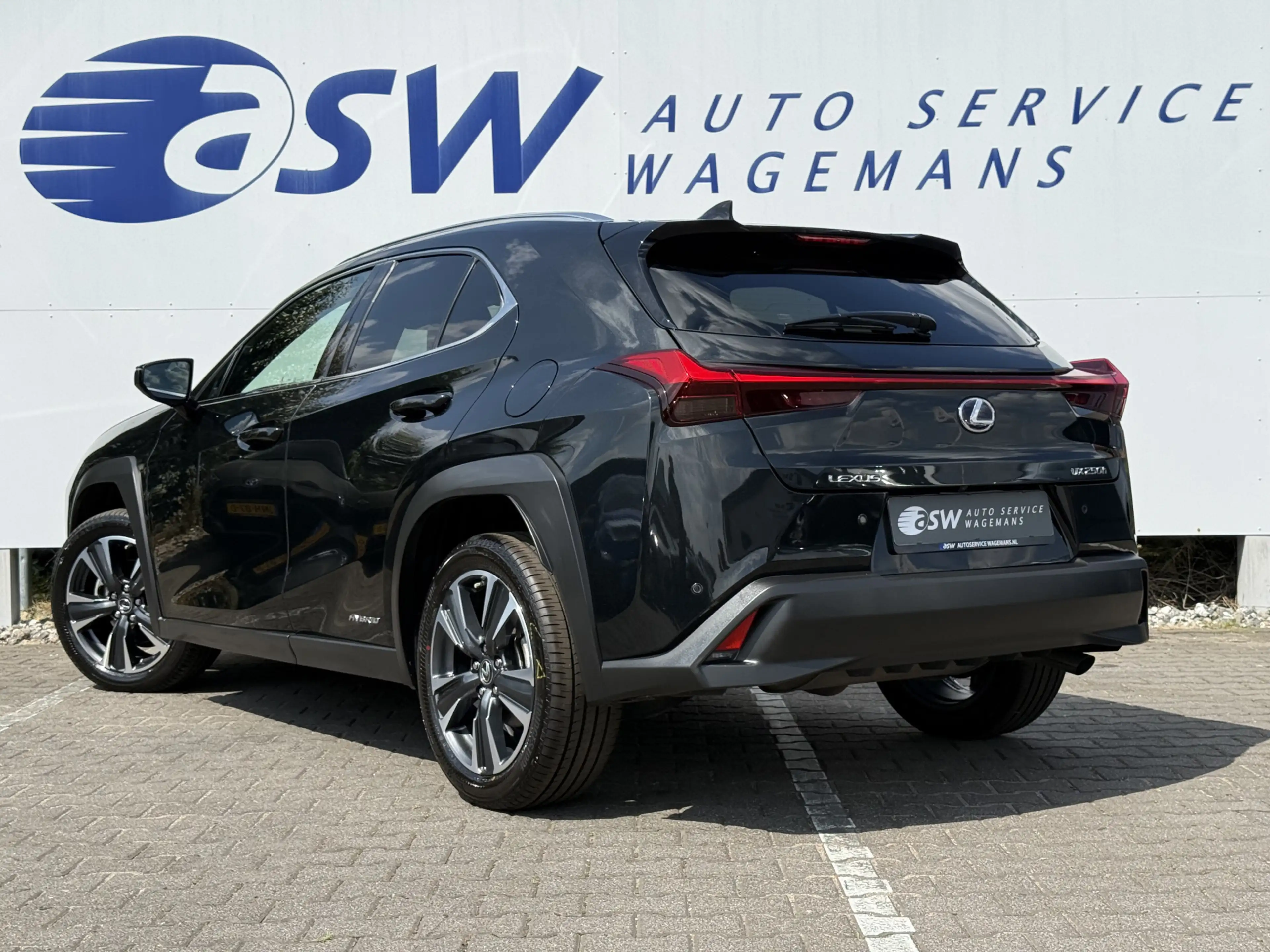 Lexus UX 250h Preference Line | CarPlay | ACC | Dodehoek | Keyle — photo 3
