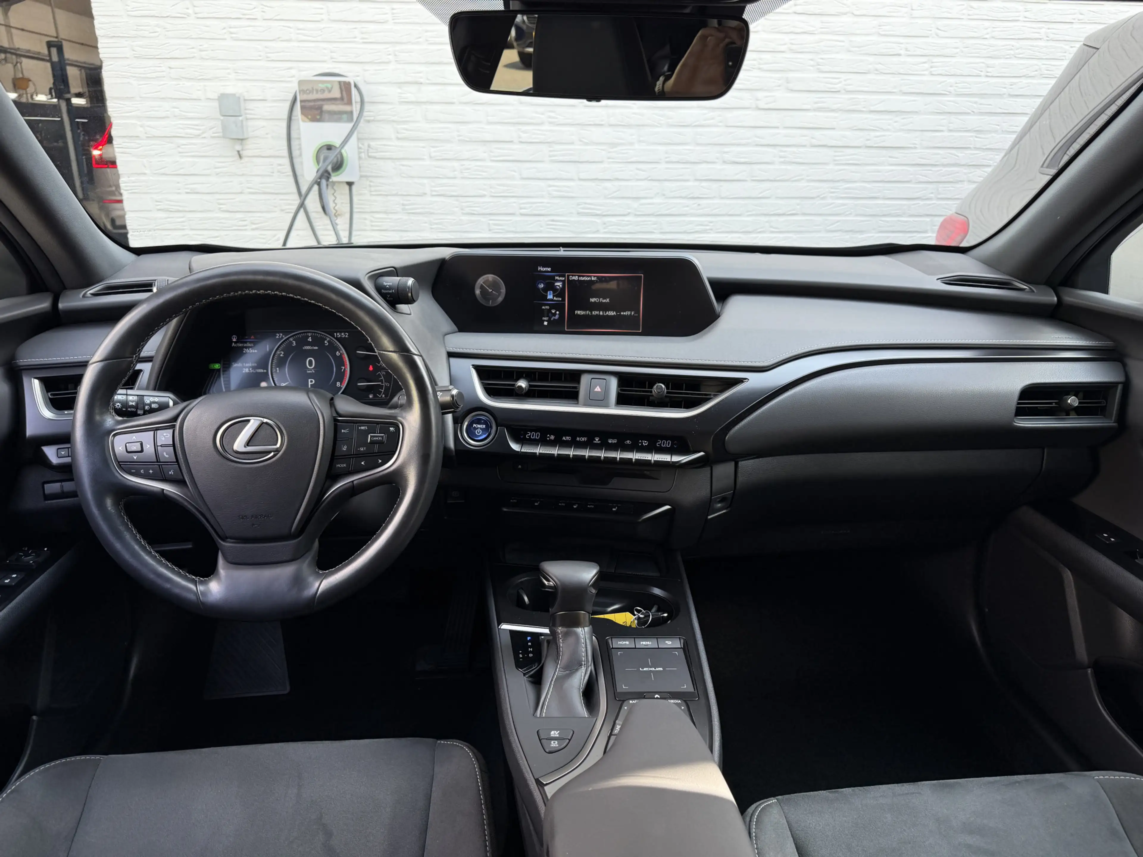 Lexus UX 250h Preference Line | CarPlay | ACC | Dodehoek | Keyle — photo 11