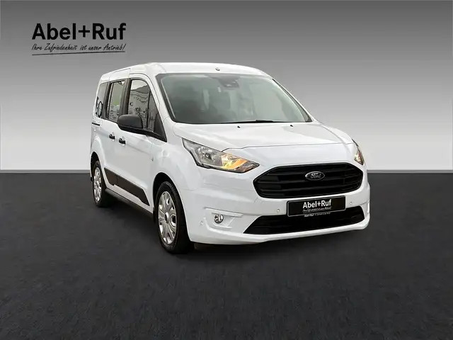 Ford Transit Connect view 4