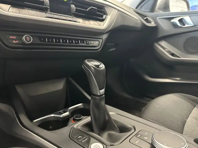 BMW 1 Series view 13