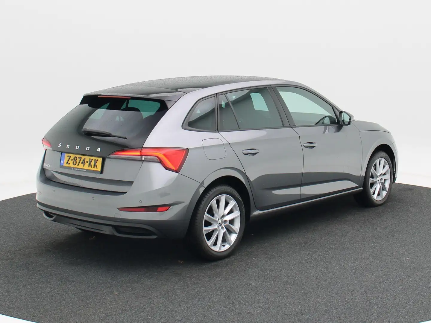 Skoda Scala 1.0 TSi 110 Pk Sport Business | Panoramadak | Crui Gris - 2