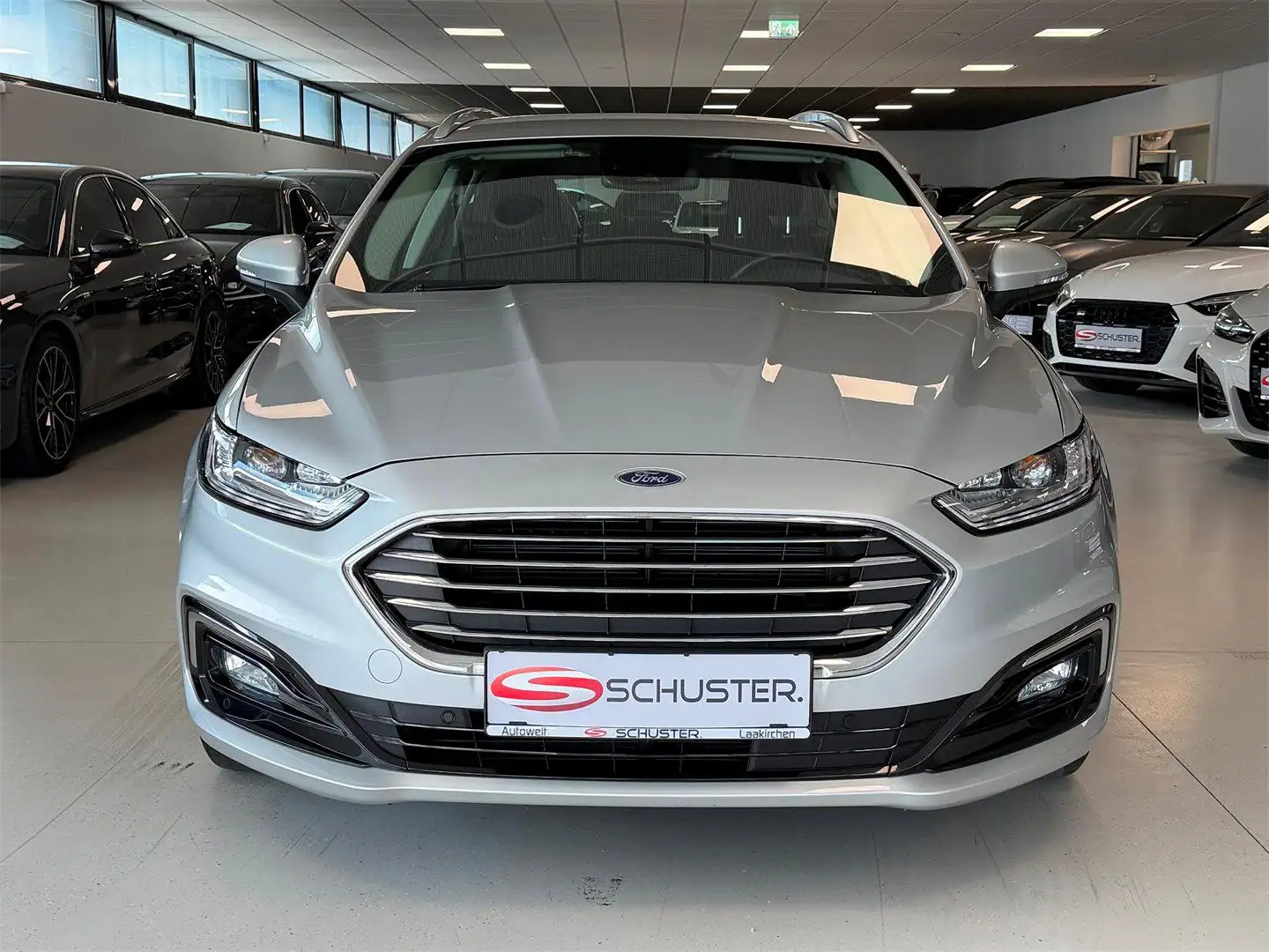 Ford Mondeo Kombi Traveller Titanium 2,0 EcoBlue SCR Silber - 2
